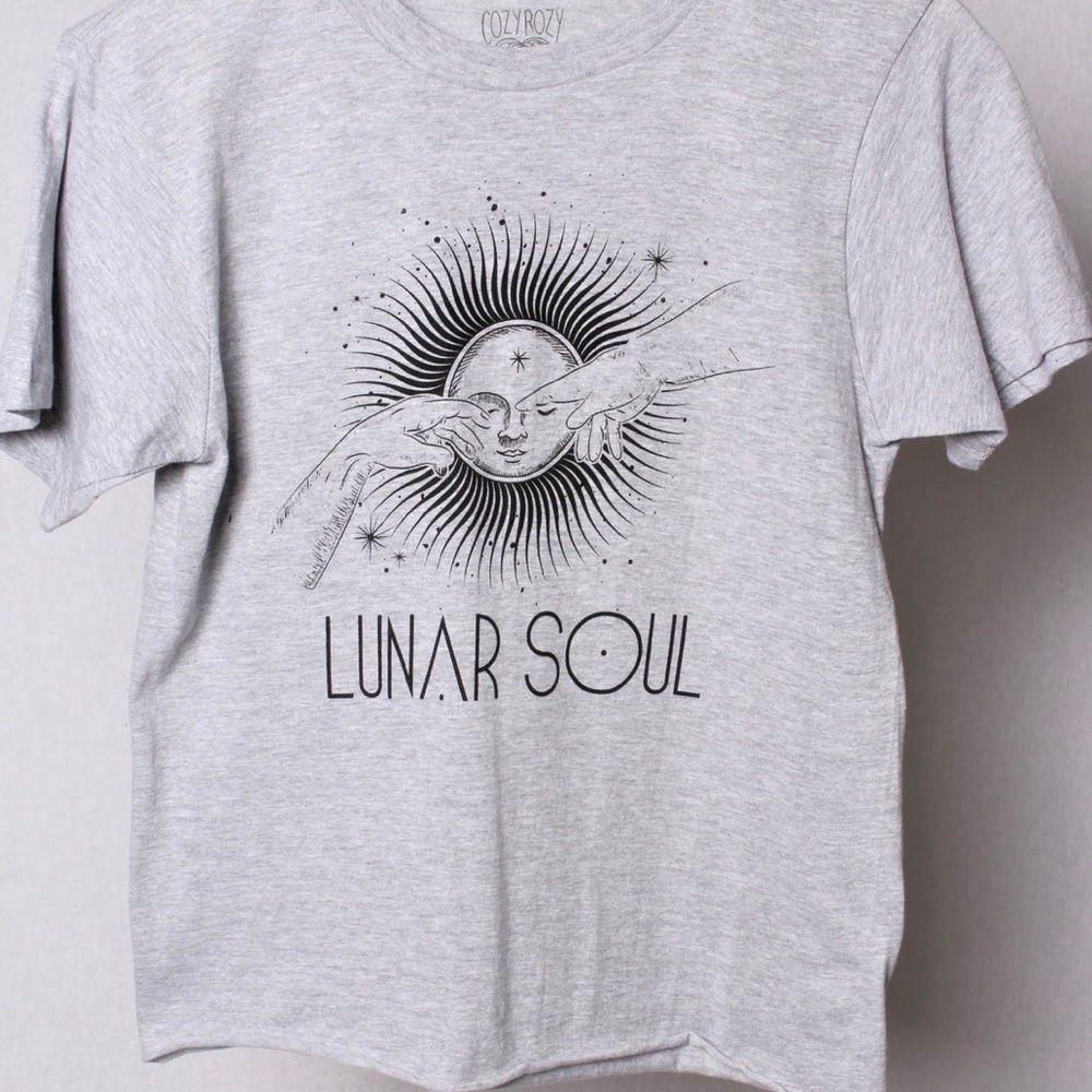 Women’s crop short sleeve round neck printed top